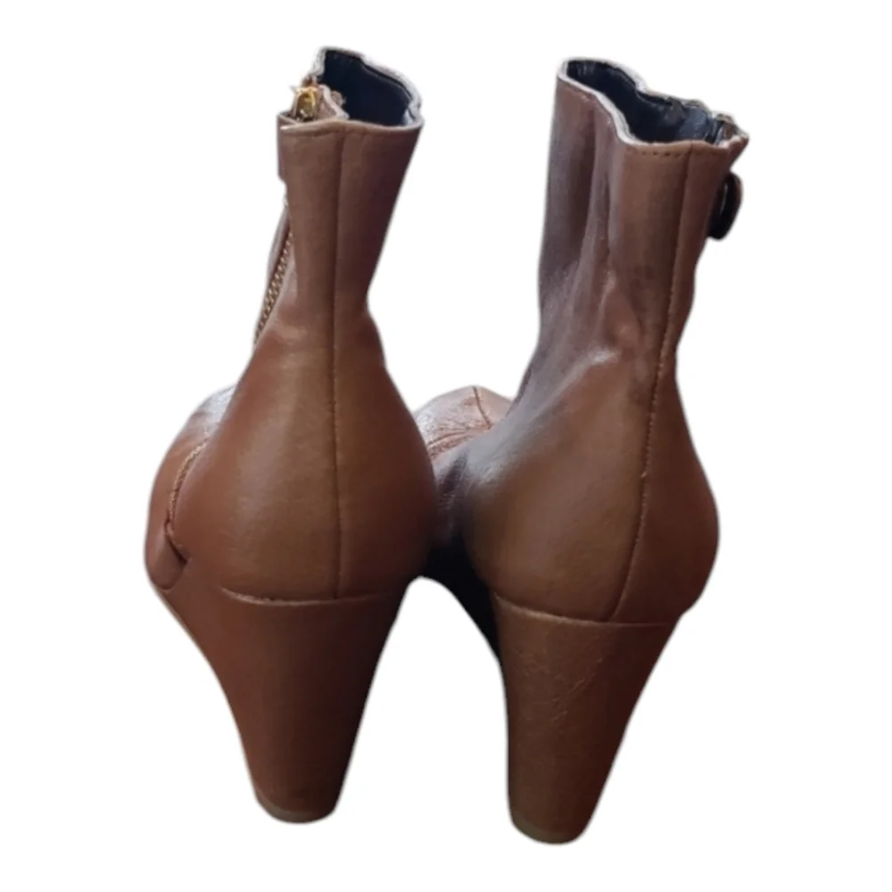 Chinese Laundry Women's‎ Tan Wedge Ankle Boots size 10